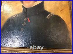 Ancien tableau peinture sur toile portrait militaire officier cadre platre doré