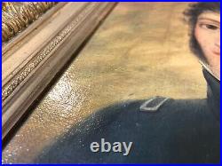 Ancien tableau peinture sur toile portrait militaire officier cadre platre doré