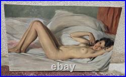 Daniel SABATER Y SALABERT. Nu féminin allongé. Peinture huile sur toile signée