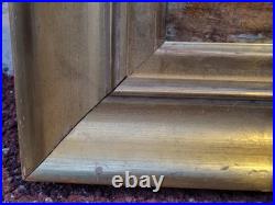 Ecole Française. Tableau signé. Composition de Fleurs. Peinture huile sur toile