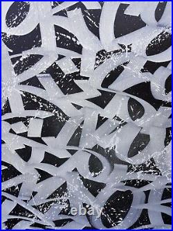 Tableau 80x80cm YORIS peinture street art sur toile, graffiti tag noir et blanc